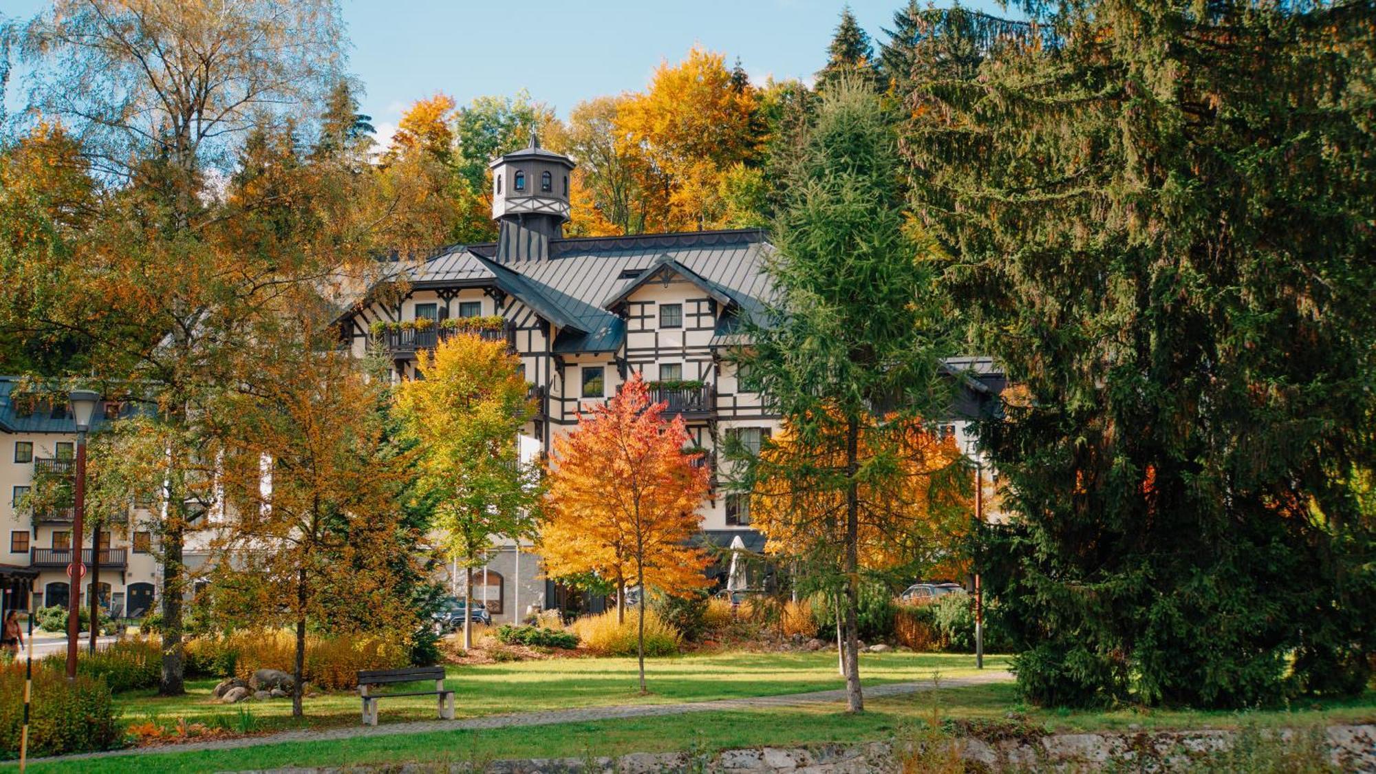 Savoy Hotel Spindleruv Mlyn Exterior photo